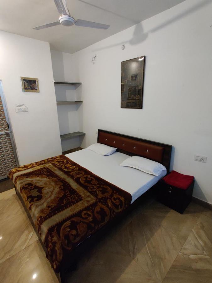 Varah Square Guest House Pushkar Exteriör bild