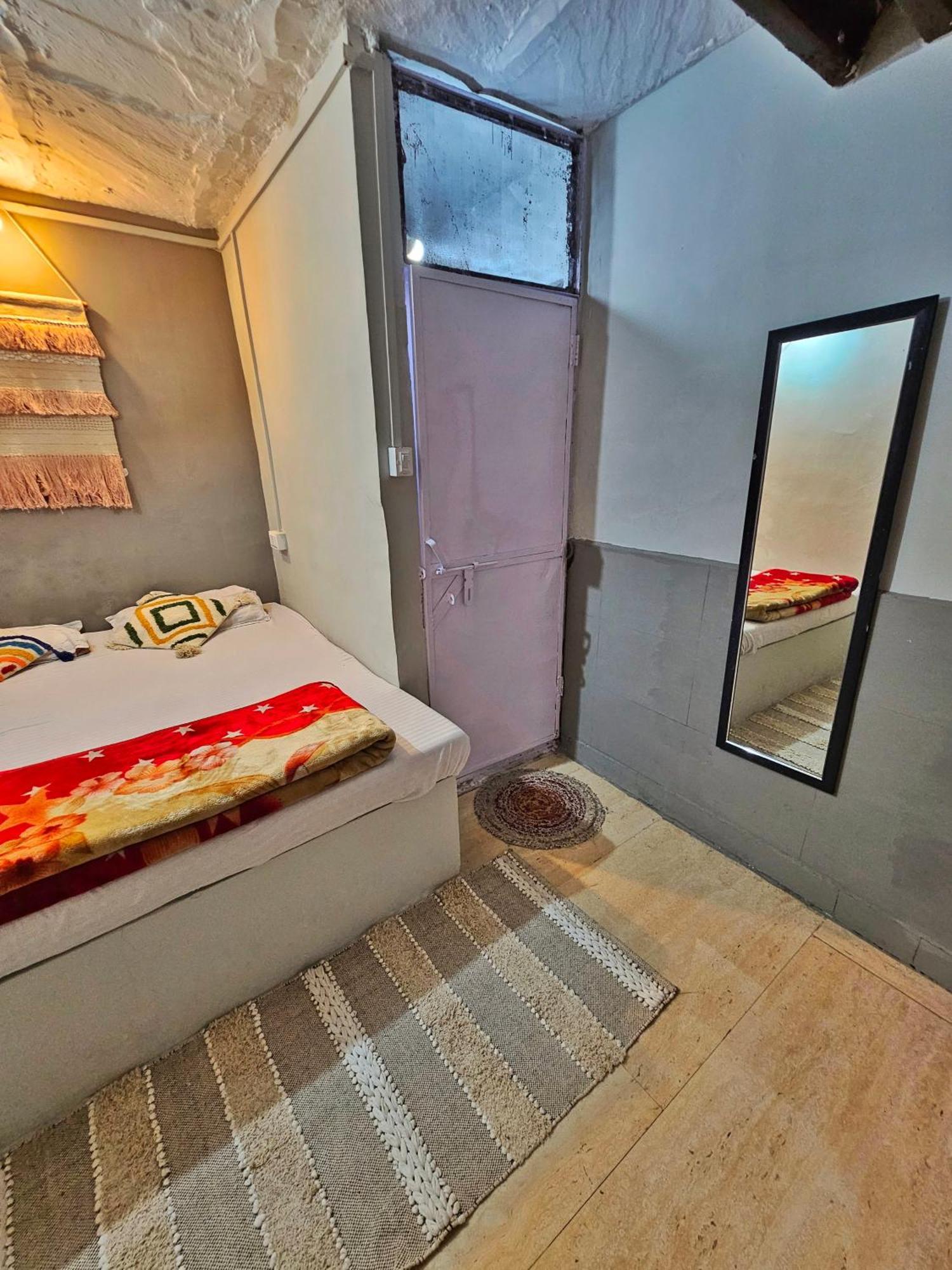Varah Square Guest House Pushkar Rum bild